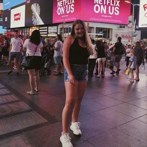 Meet your Posher, Katya